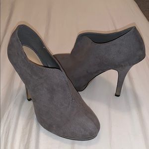 APT 9: Grey Suede Shoes